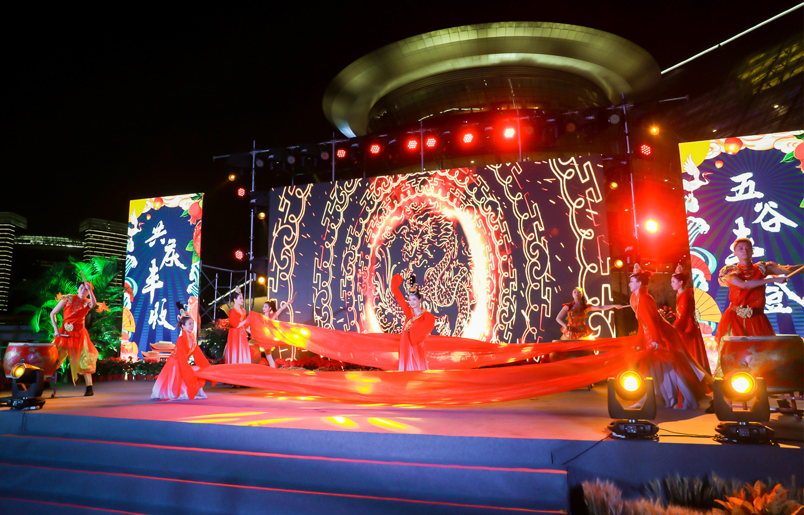 ���������l(xi��ng)���S�չ�(ji��)�Ę��赸