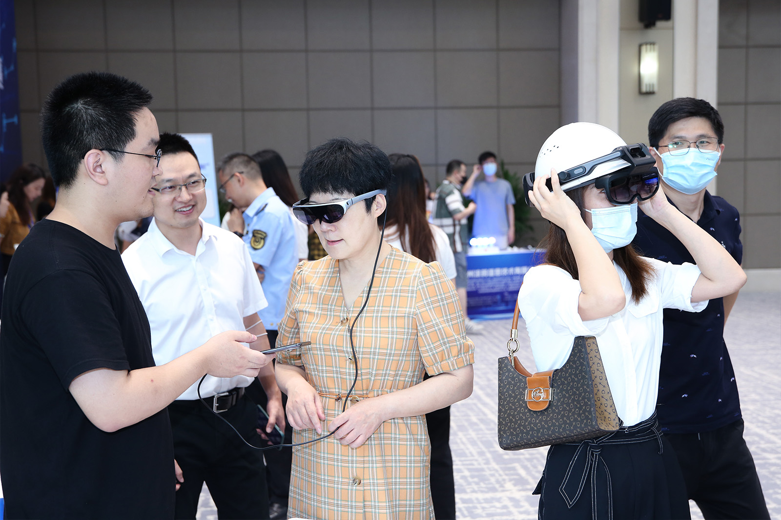 �w򞄓(chu��ng)��a(ch��n)Ʒ