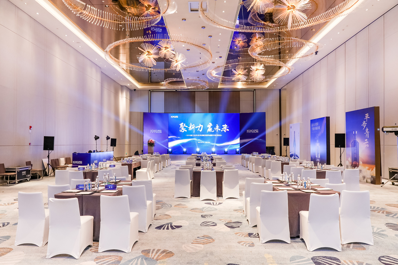 ���x���������������