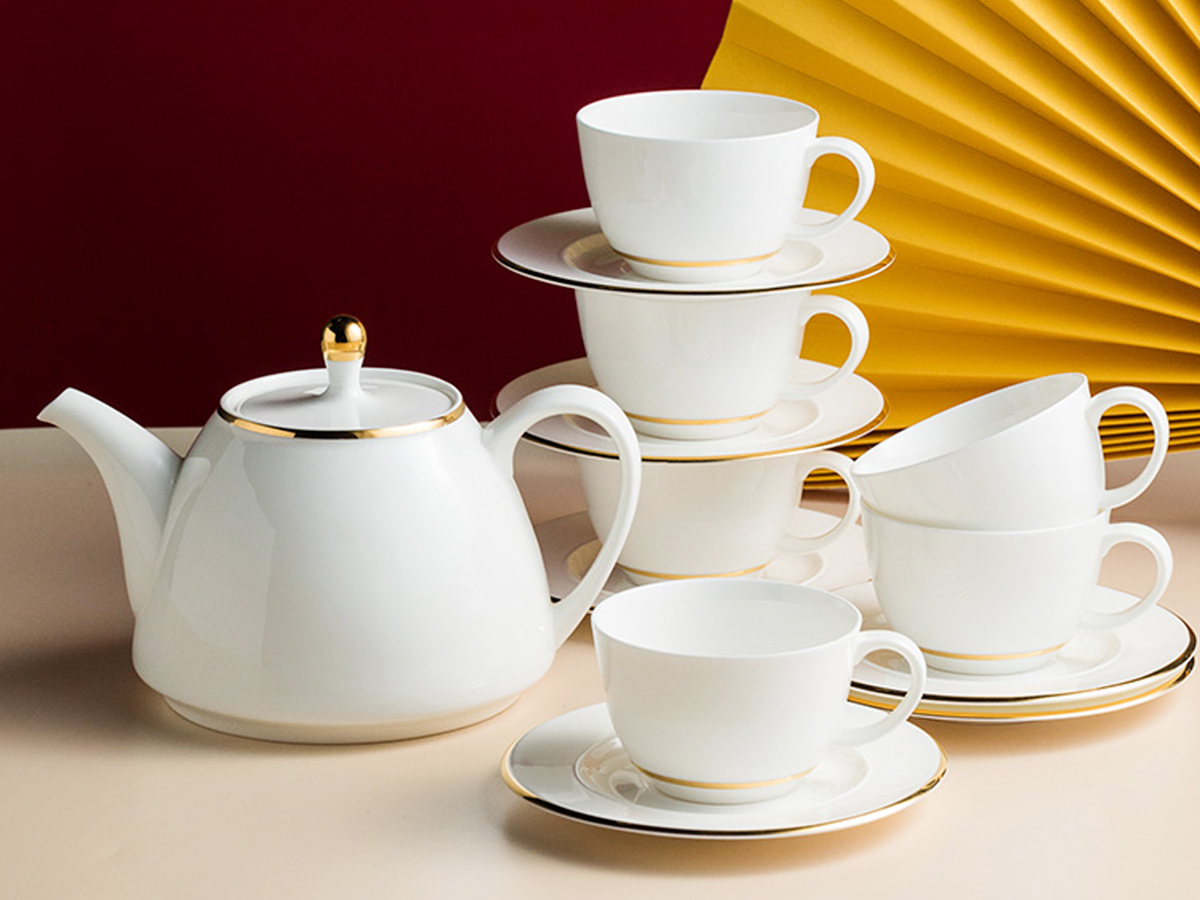 年會獎(jiǎng)品——松發(fā)金絲玉器茶具