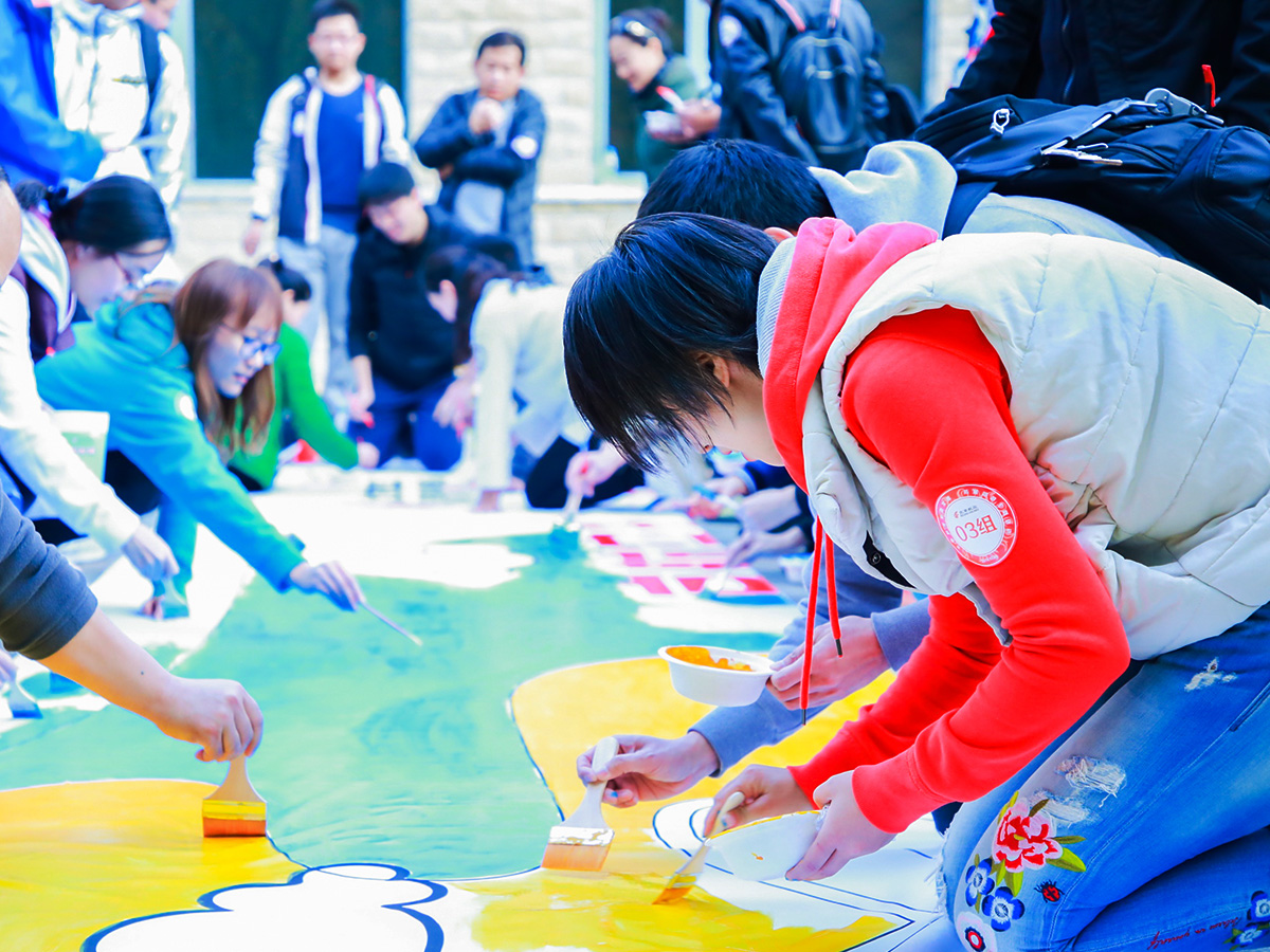 �F(tu��n)�(du��)��ͨ�(xi��ng)Ŀ�����T��һ����(l��i)Ϳ�f