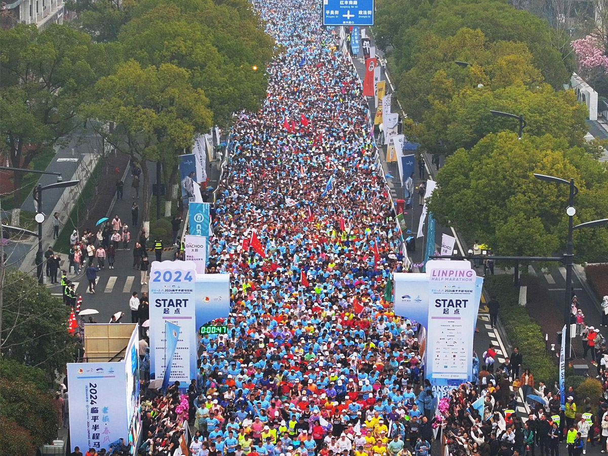 �����R���ɻ��(d��ng)����